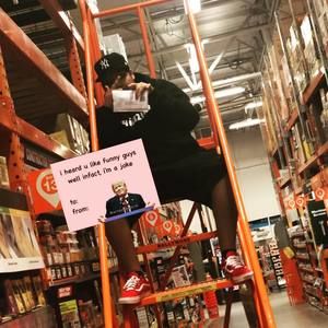 Meet your Posher, Diego